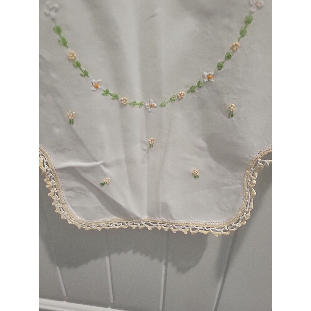 Vintage Hand Embroidered Linen Table Runner/Dresser Scarf with Crochet Trim